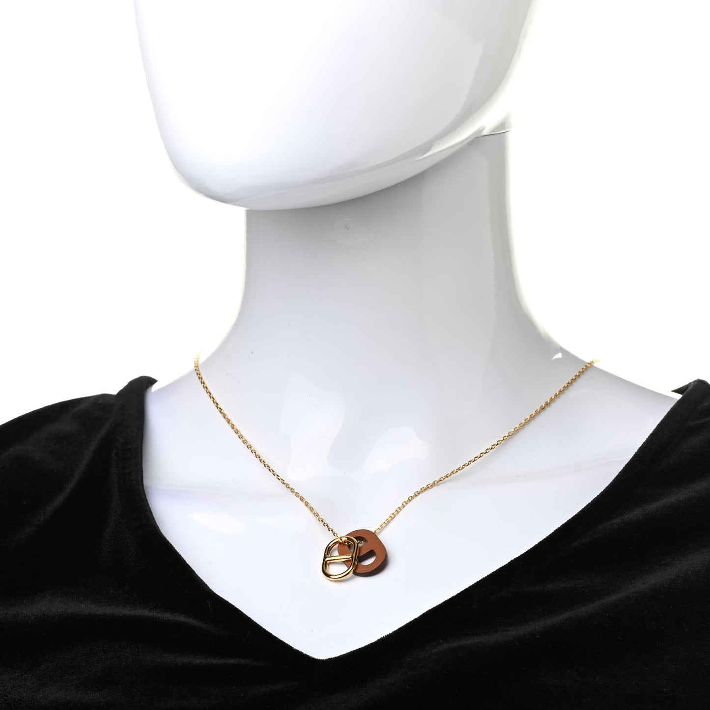 Swift O'Maillon Pendant Necklace Gold