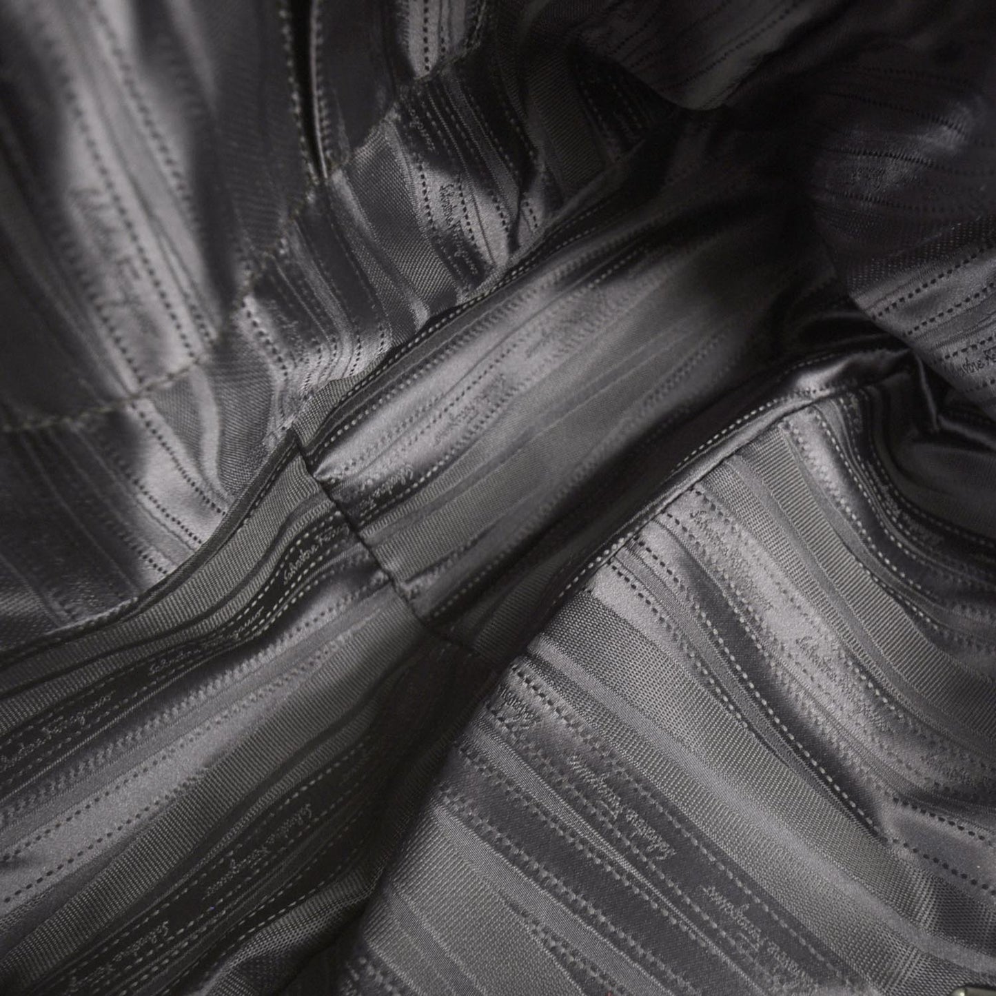 SALVATOREFERRAGAMOVitelloGancioIntreccShoulderBagMetallicPurple