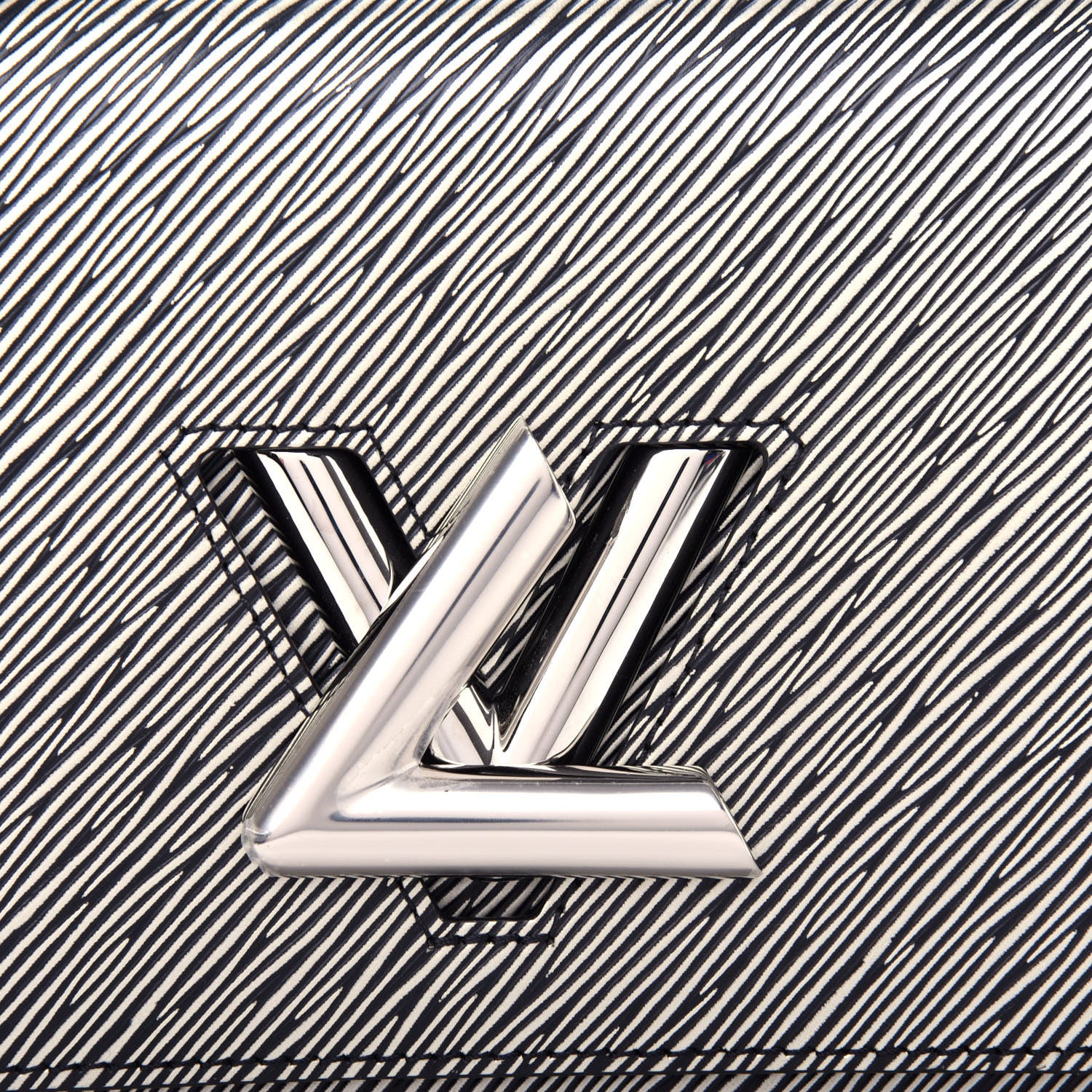 Louis Vuitton Epi Twist Shoulder Bag MM Platine 9 of 9