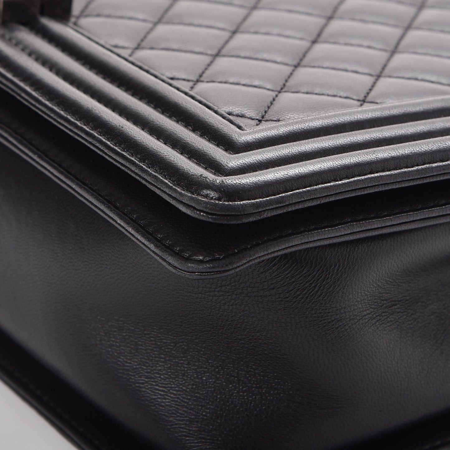 Lambskin Quilted New Medium Boy Flap Black