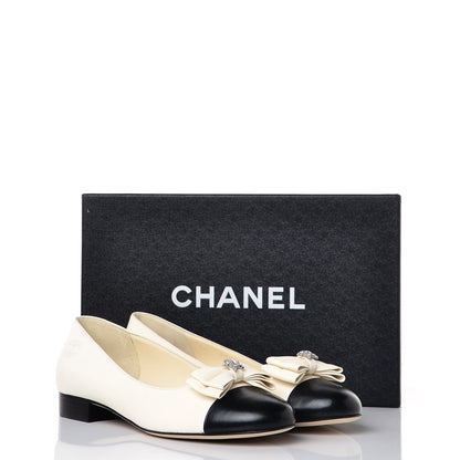 Chanel Lambskin Cap Toe Crystal Star Flats 38.5 White Black 11 of 11