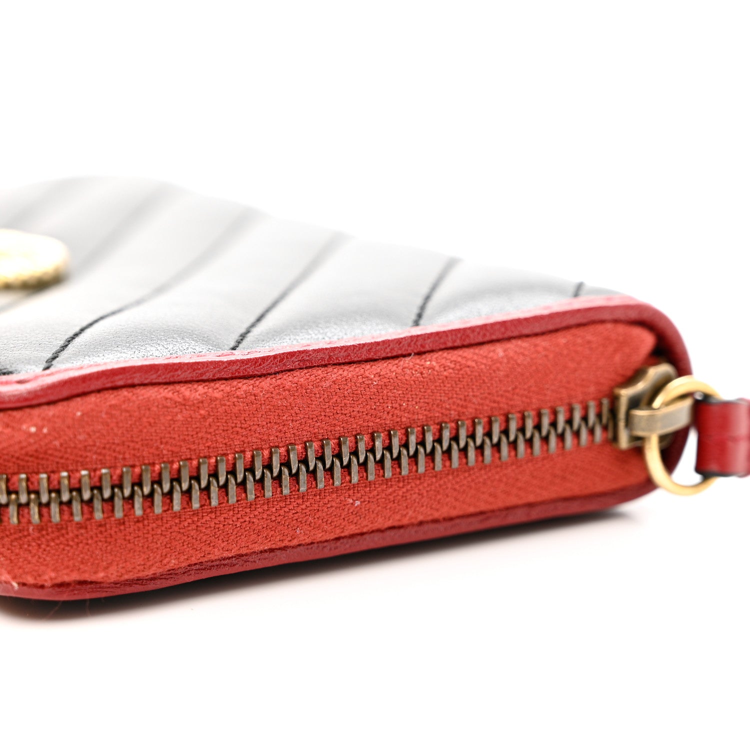Gucci Vintage Effect Calfskin Matelasse Diagonal Torchon GG Marmont Zip Around Wallet Black Romantic Cherry 9 of 9