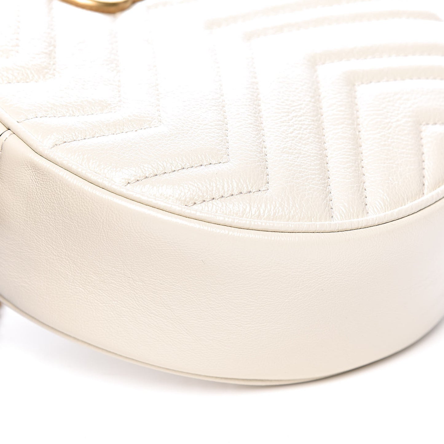 Calfskin Matelasse Mini GG Marmont Round Shoulder Bag White