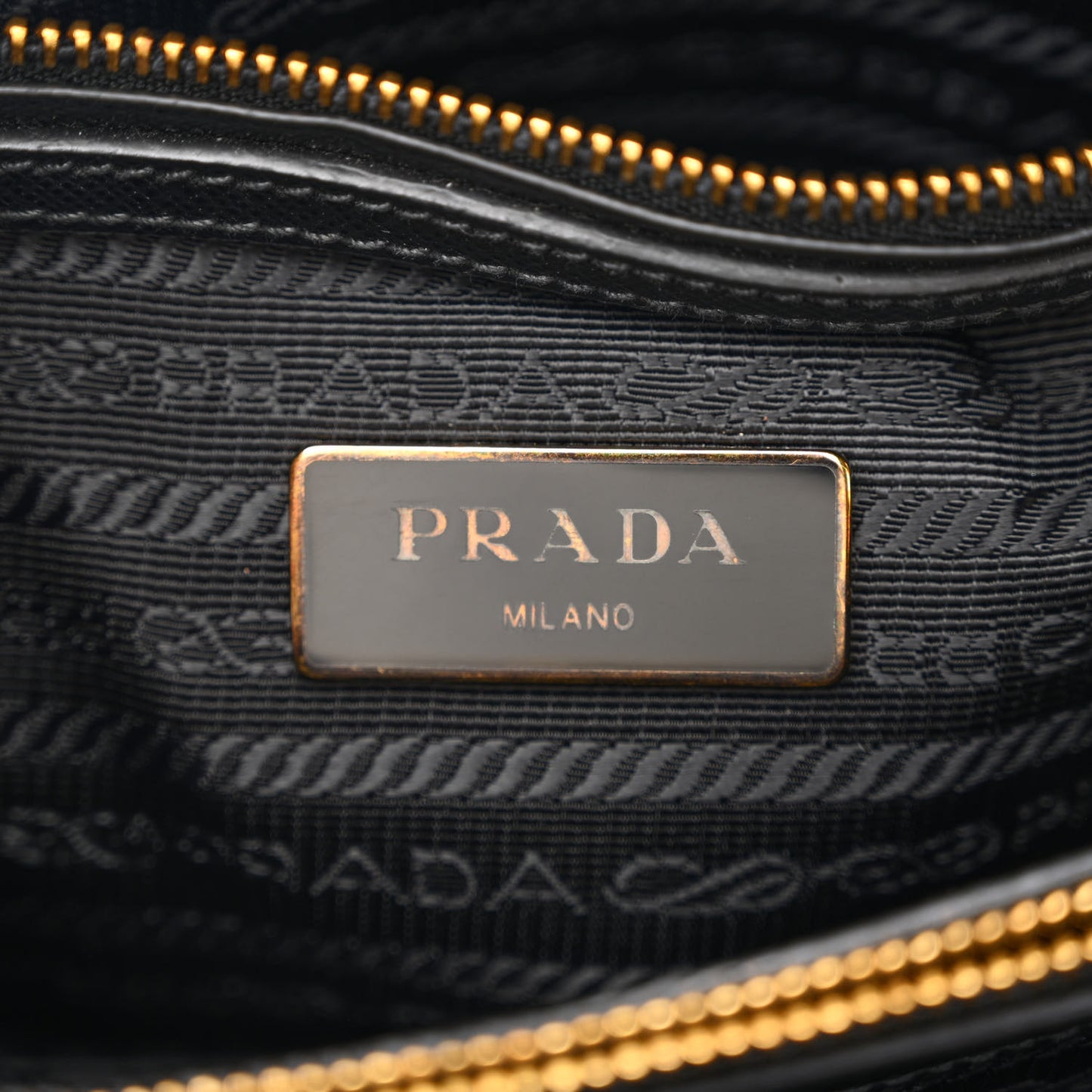 Saffiano Lux Small Promenade Tote Black