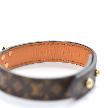 Louis Vuitton Monogram Essential V Bracelet 17 4 of 6