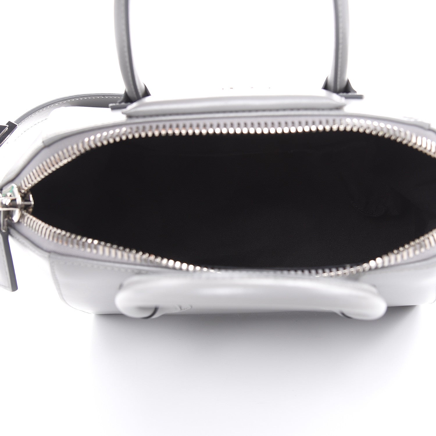 Givenchy Shiny Lord Calfskin Small Antigona Pearl Grey 7 of 17