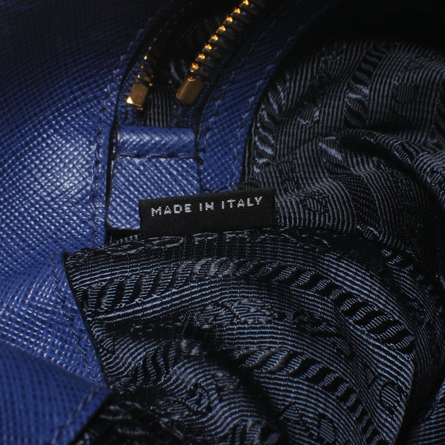 Saffiano Lux Tote Bluette