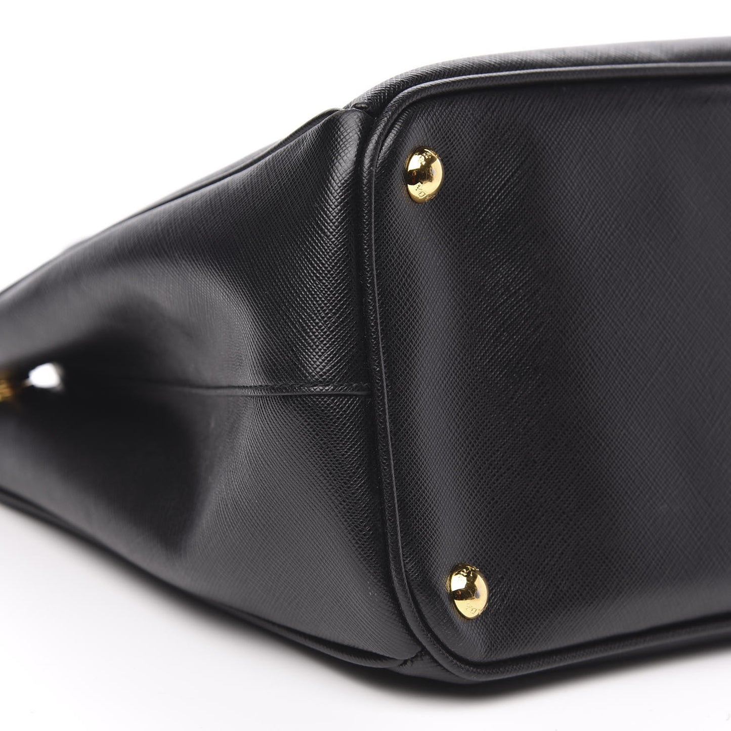 Saffiano Medium Galleria Double Zip Tote Black