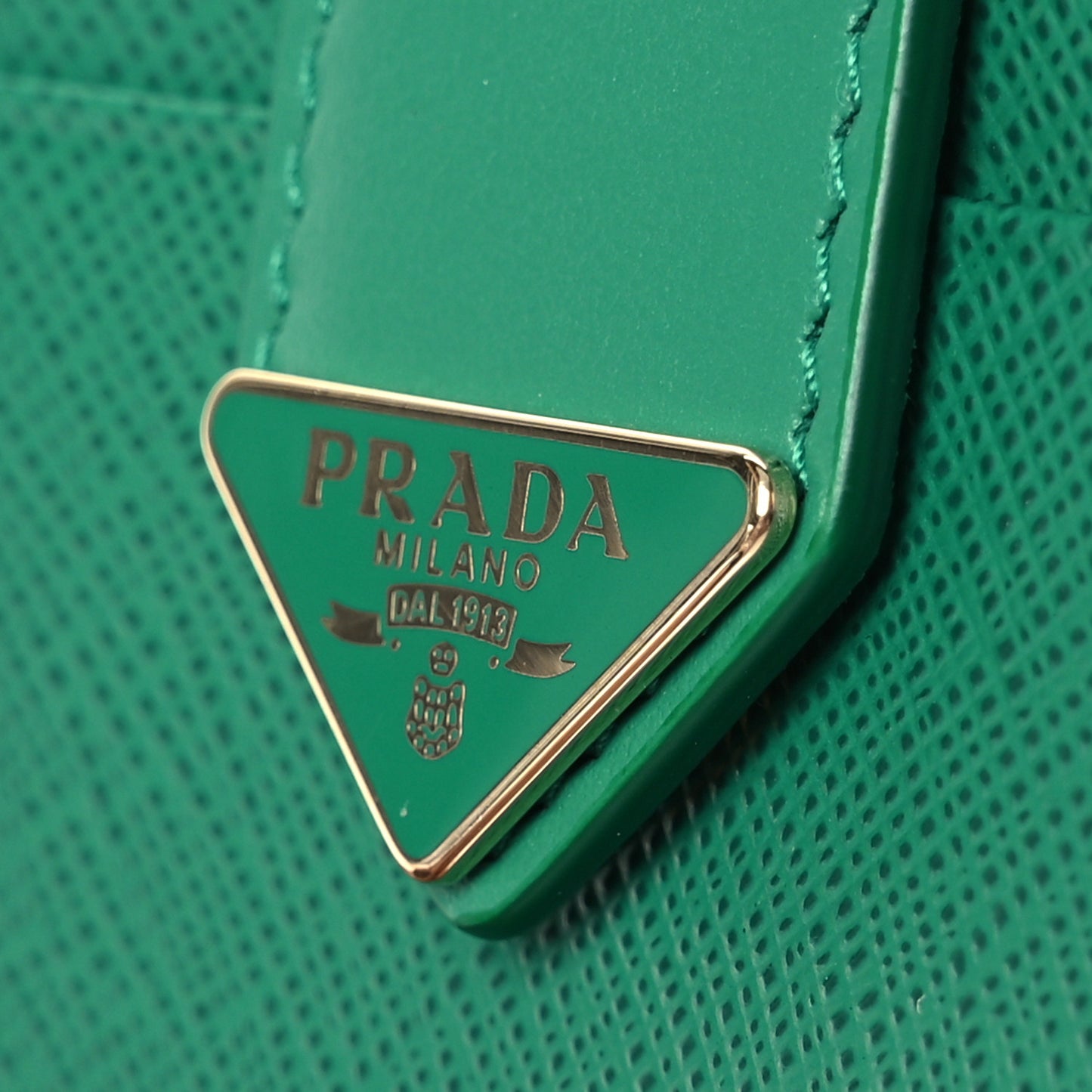 Saffiano Small Triangle Wallet Mango
