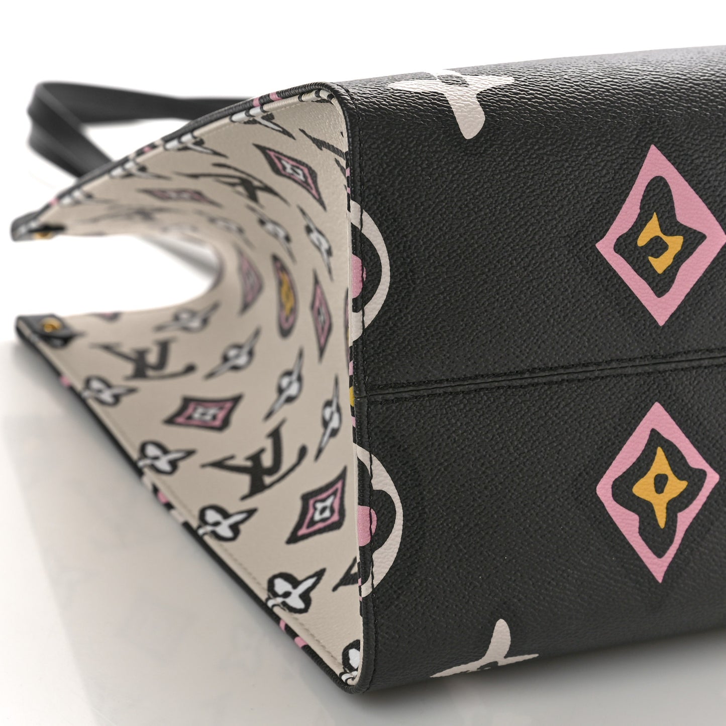 Monogram Giant Wild At Heart Onthego GM Black
