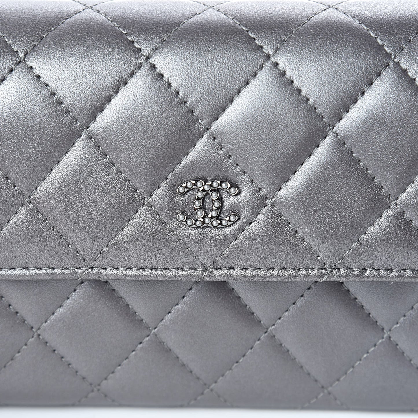 Lambskin Quilted Pearl My Shoulder Mini French Wallet On Chain WOC Silver