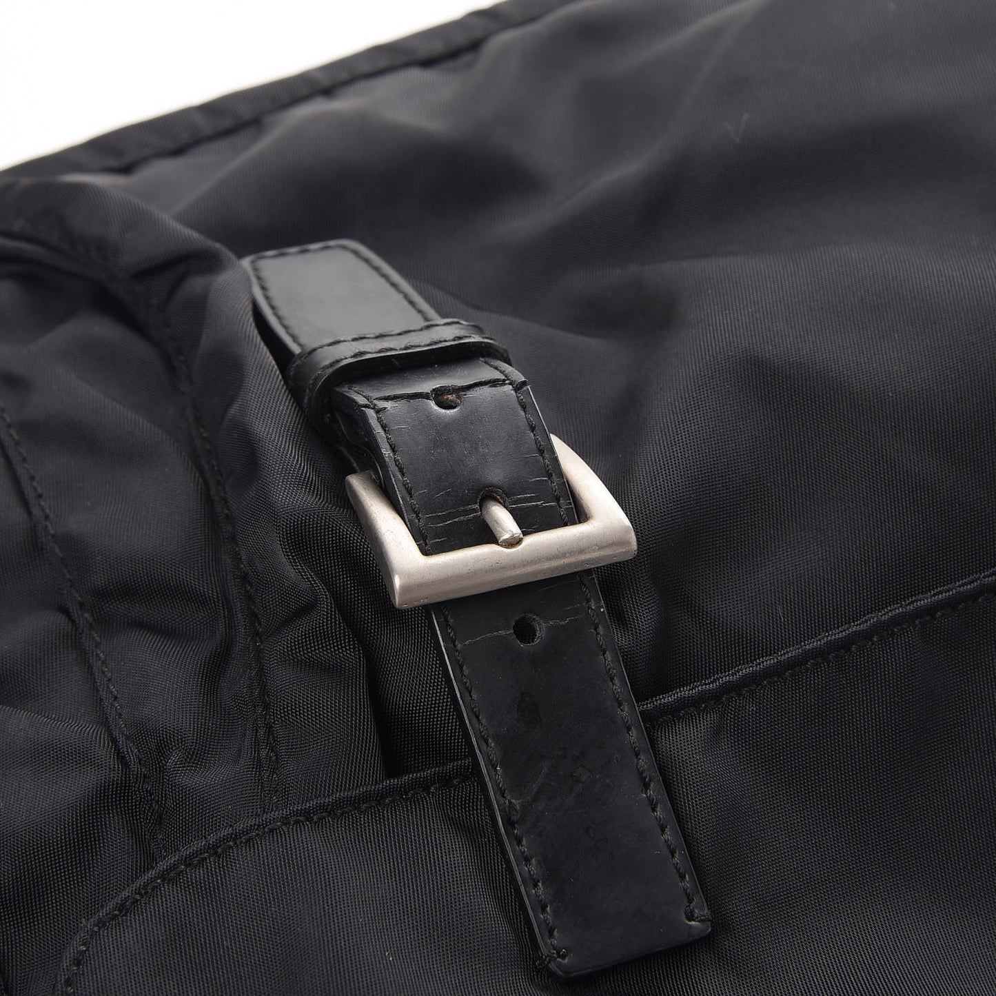 Nylon Vela Messenger Bag Black