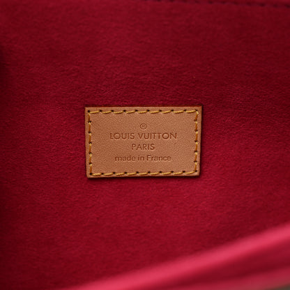 Louis Vuitton Monogram Patches Pochette Metis 6 of 9