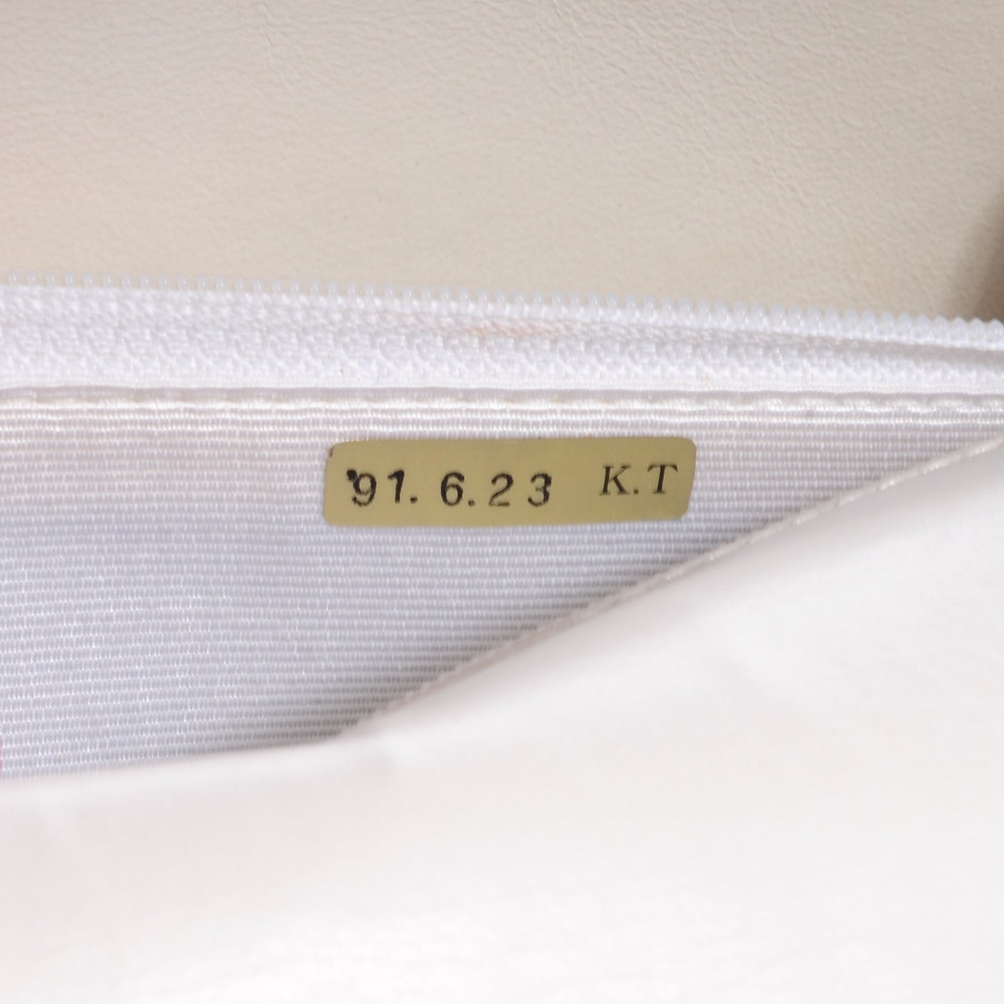 Lambskin Medium Single Flap White
