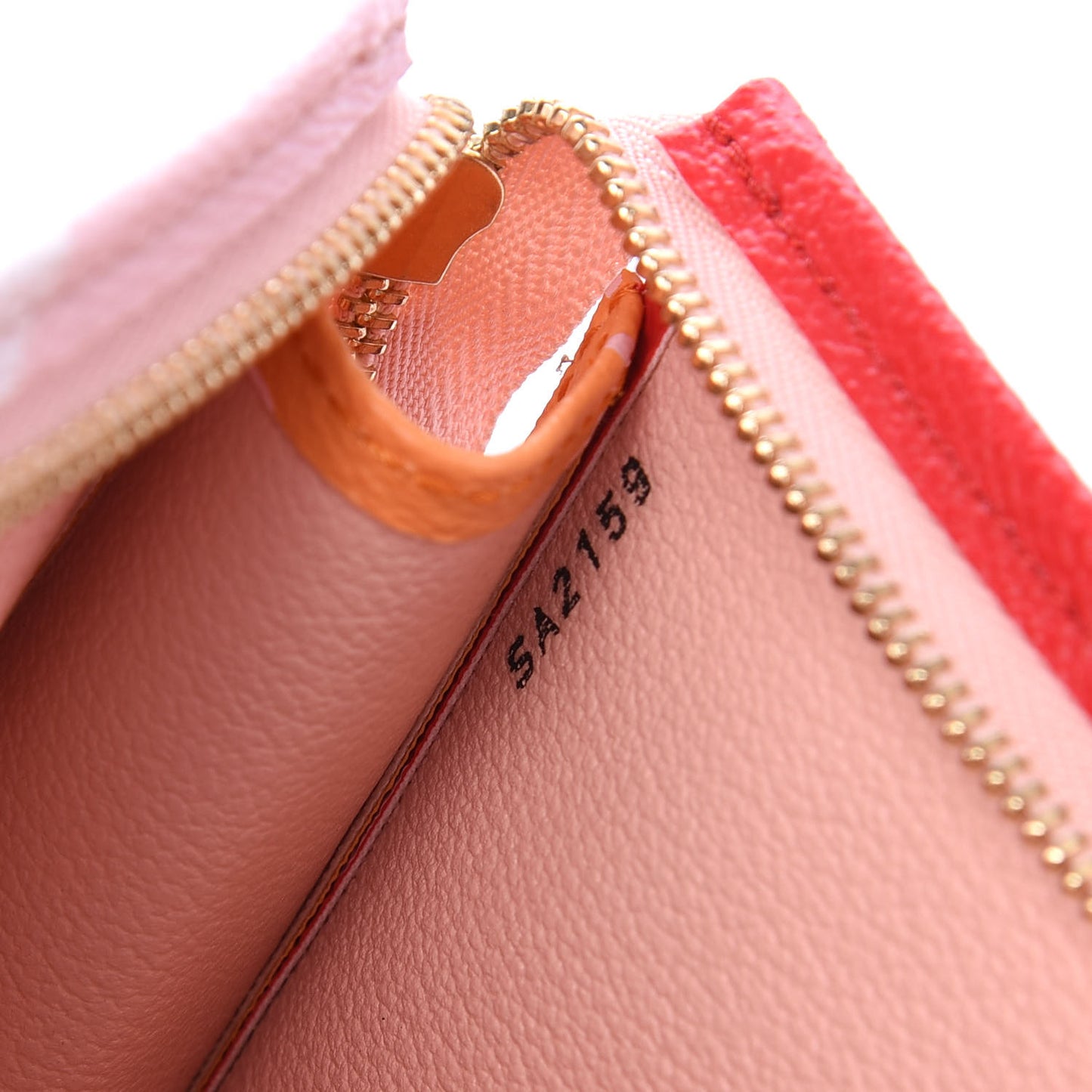 Monogram Giant Toiletry Pouch 26 Rouge
