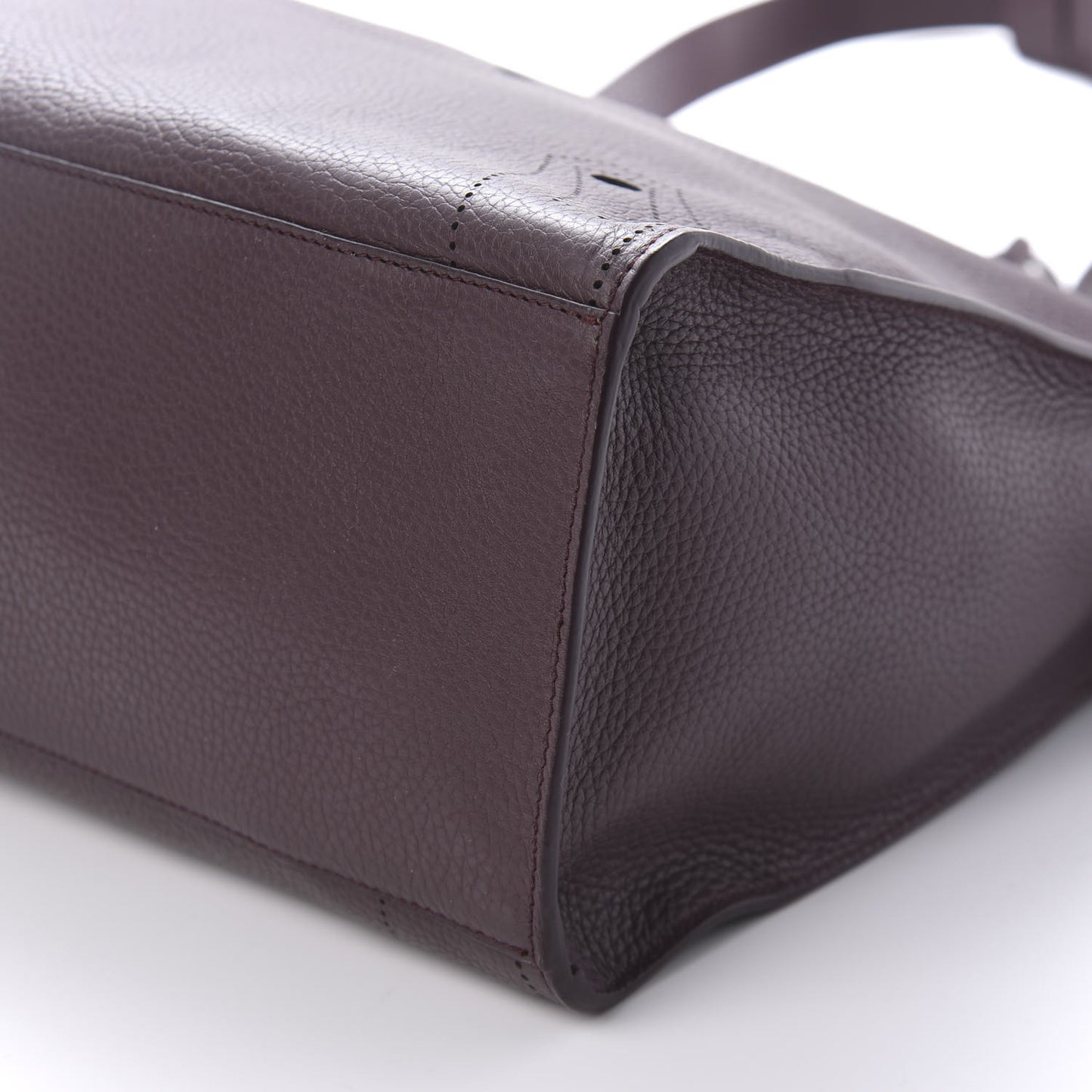 Veau Grana Perforated Blackout Hardware City Rouge Acajou