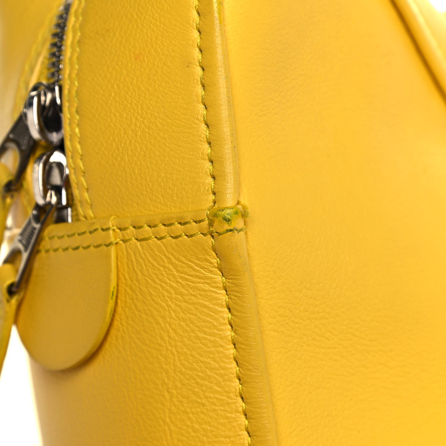 Balenciaga Shiny Day Calfskin Logo S Triangle Duffle Jaune Black 17 of 17