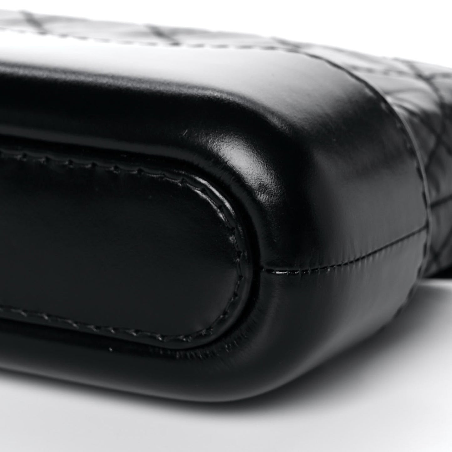 Aged Calfskin Quilted Small Gabrielle Clutch With Chain Black