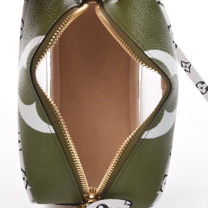 Louis Vuitton Monogram Giant Beach Pouch Kaki 5 of 8