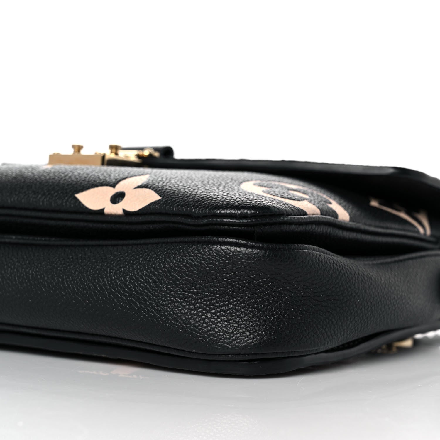 Louis Vuitton Empreinte Monogram Giant Pochette Metis Black Beige 8 of 8