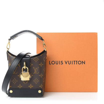 Louis Vuitton Reverse Monogram Bento Box 10 of 10
