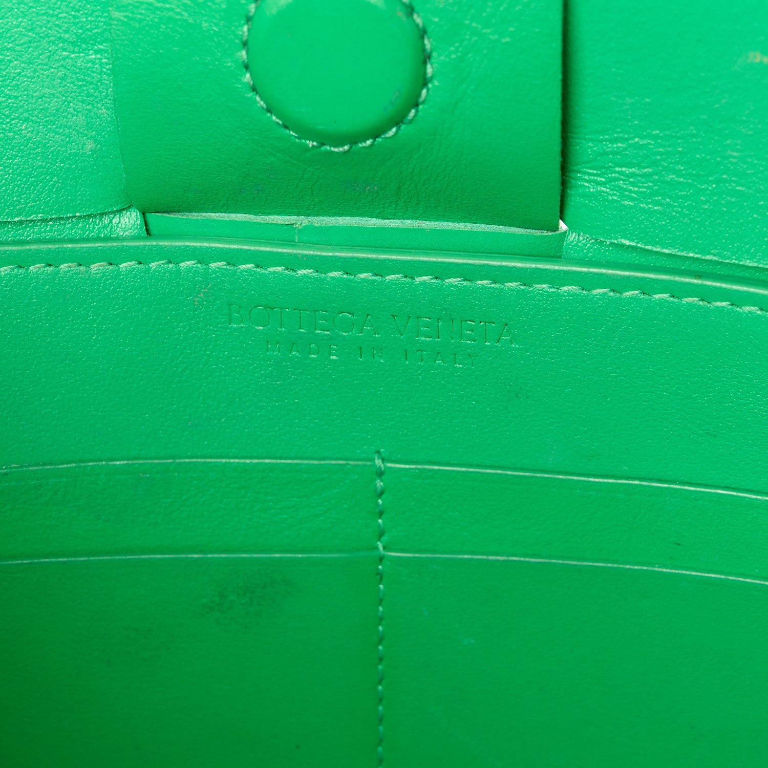 Bottega Veneta Calfskin Maxi Intrecciato Cassette Pouch On Strap Parakeet 6 of 10