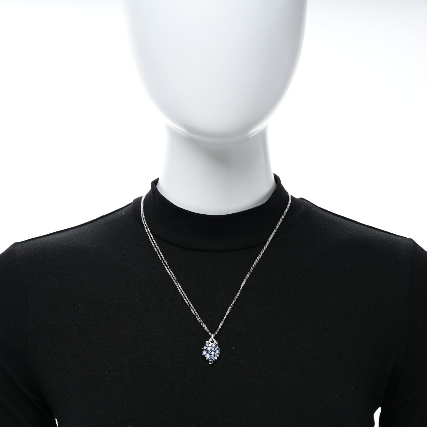 18K White Gold Diamond Blue Sapphire Pendant Necklace