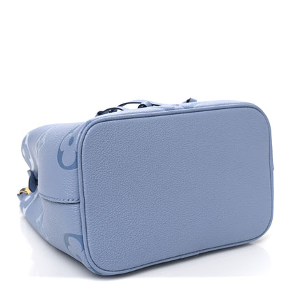 Louis Vuitton Empreinte Monogram Giant By The Pool Neonoe BB Summer Blue 4 of 9