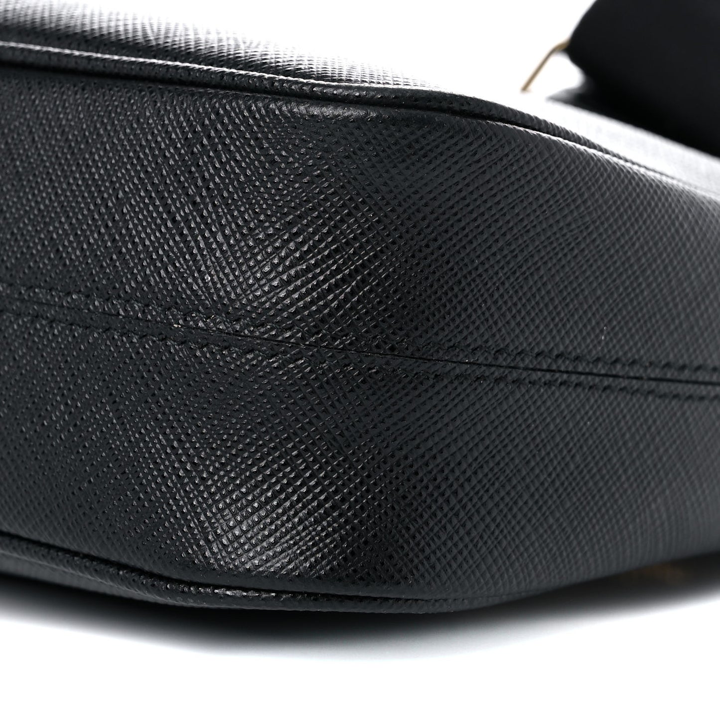 Saffiano Lux Re-Edition 2005 Shoulder Bag Black