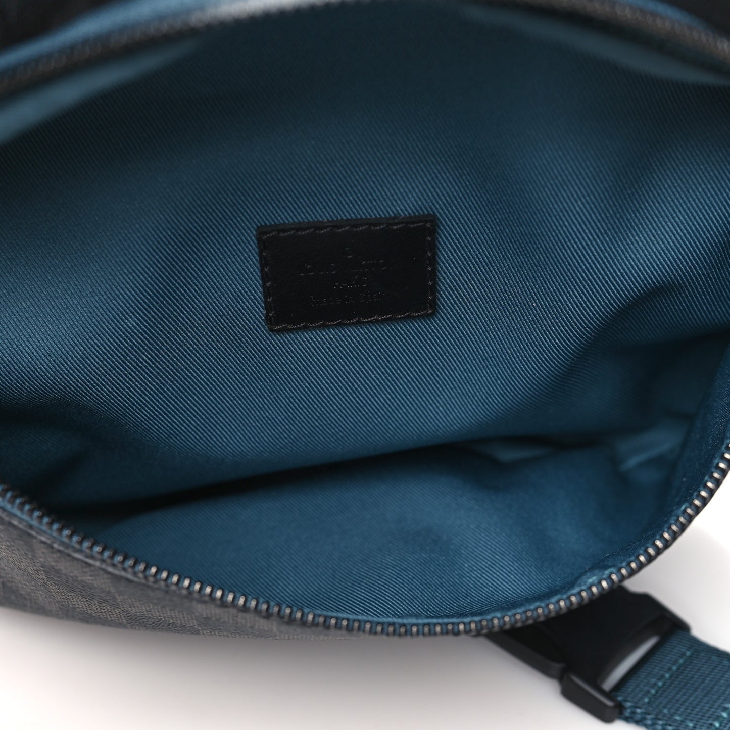 Damier Graphite Discovery Bumbag