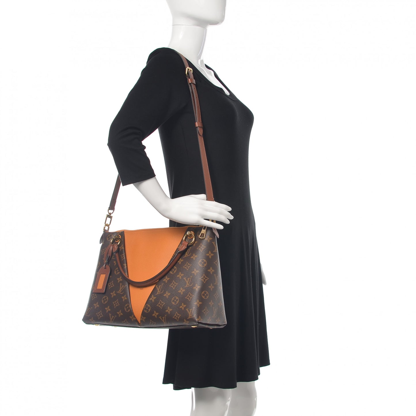 Monogram V Tote MM Safran