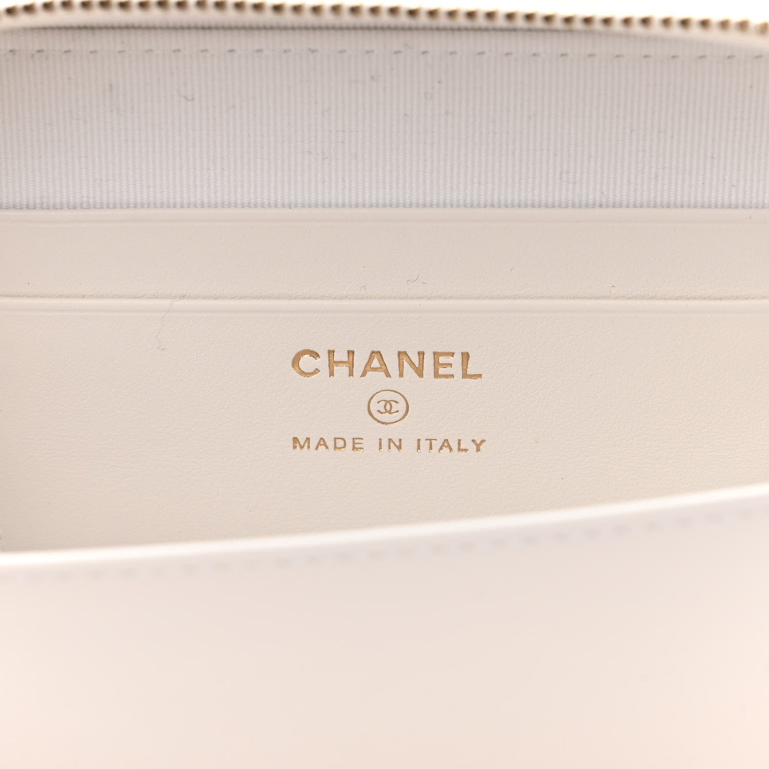 Chanel Caviar Quilted Camera Bag White 5 of 11