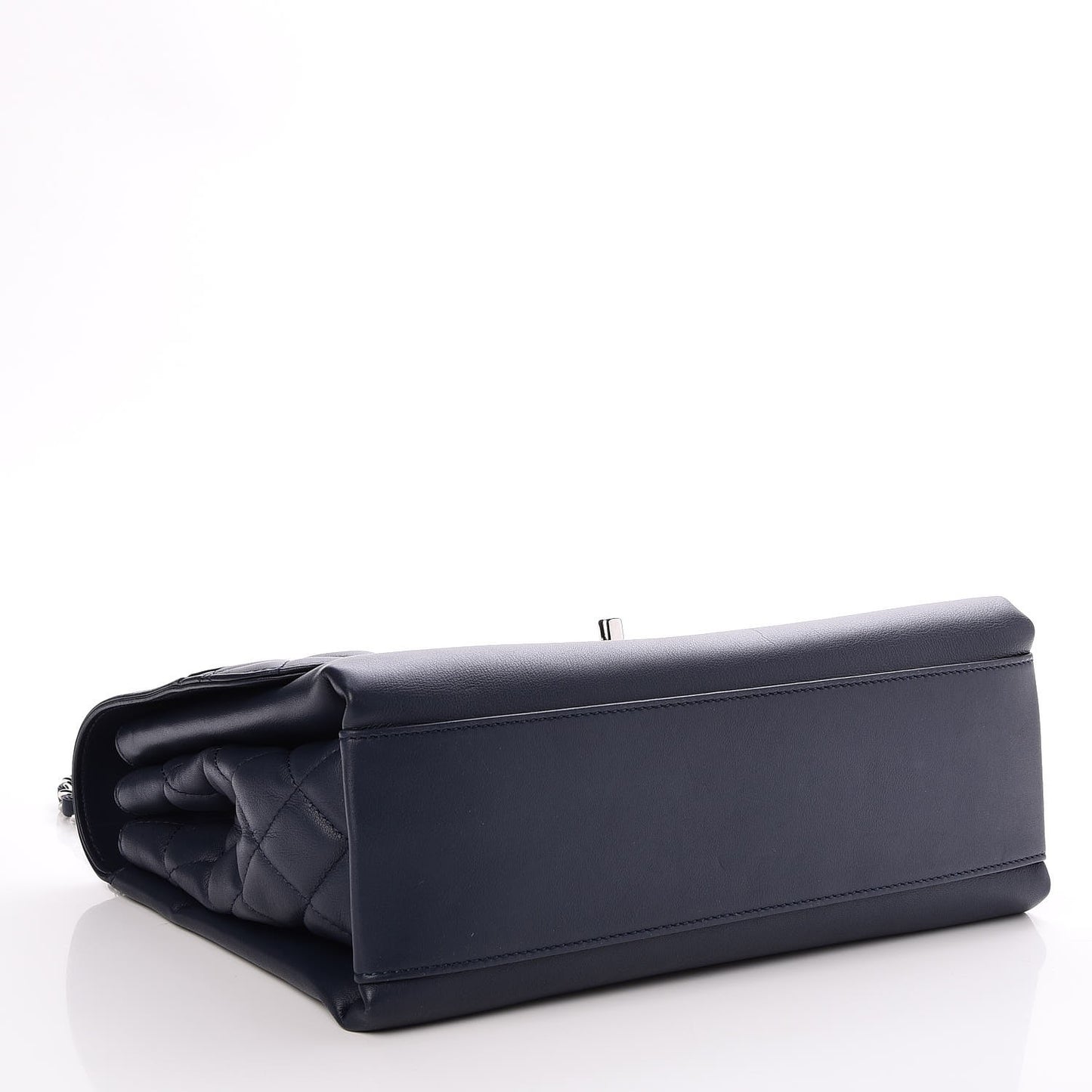 Calfskin Jumbo Tramezzo Flap Navy