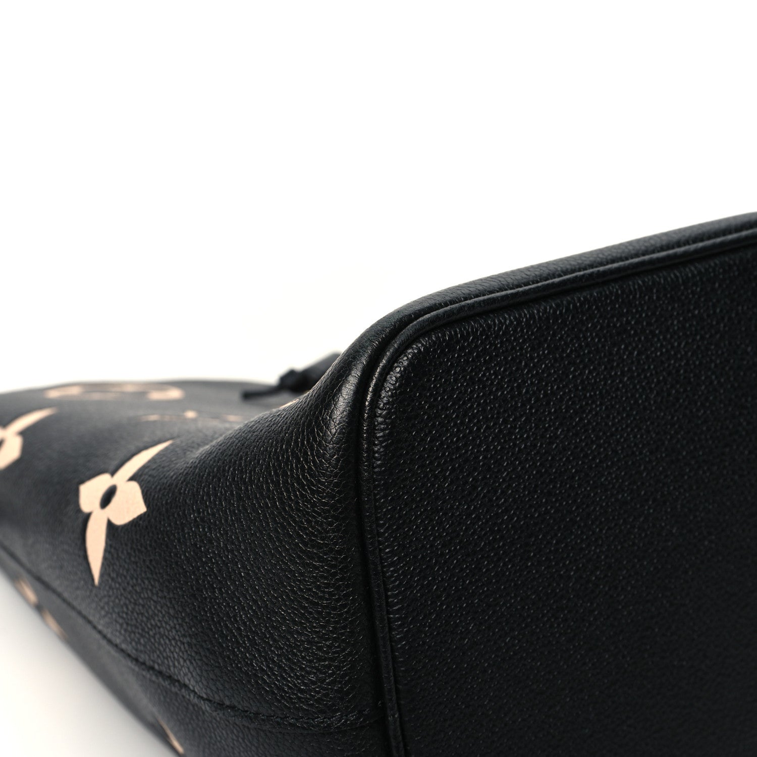 Louis Vuitton Empreinte Monogram Giant Neonoe MM Black Beige 10 of 13