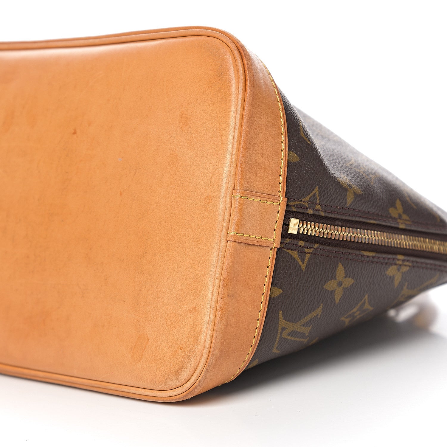 Louis Vuitton Monogram Alma PM 19 of 21