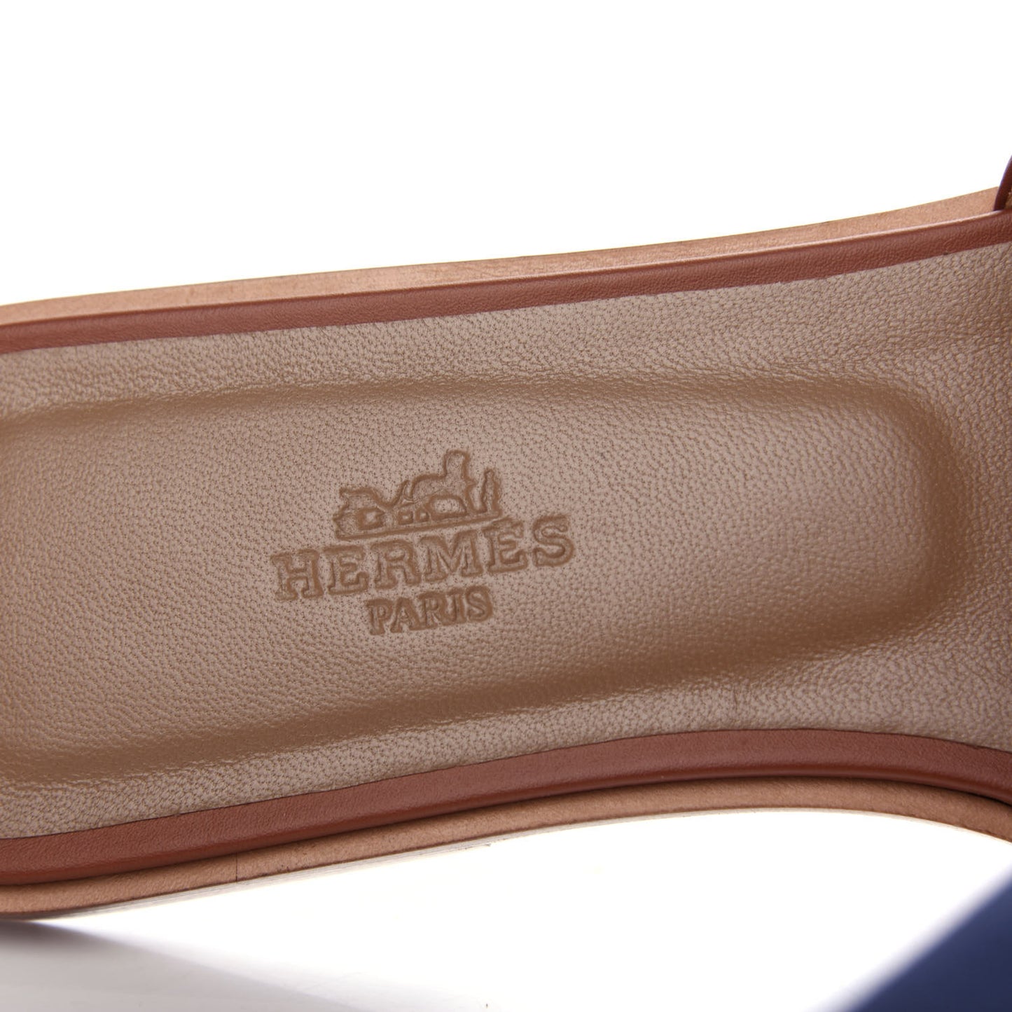 Box Calfskin Oran Sandals 38 Gold