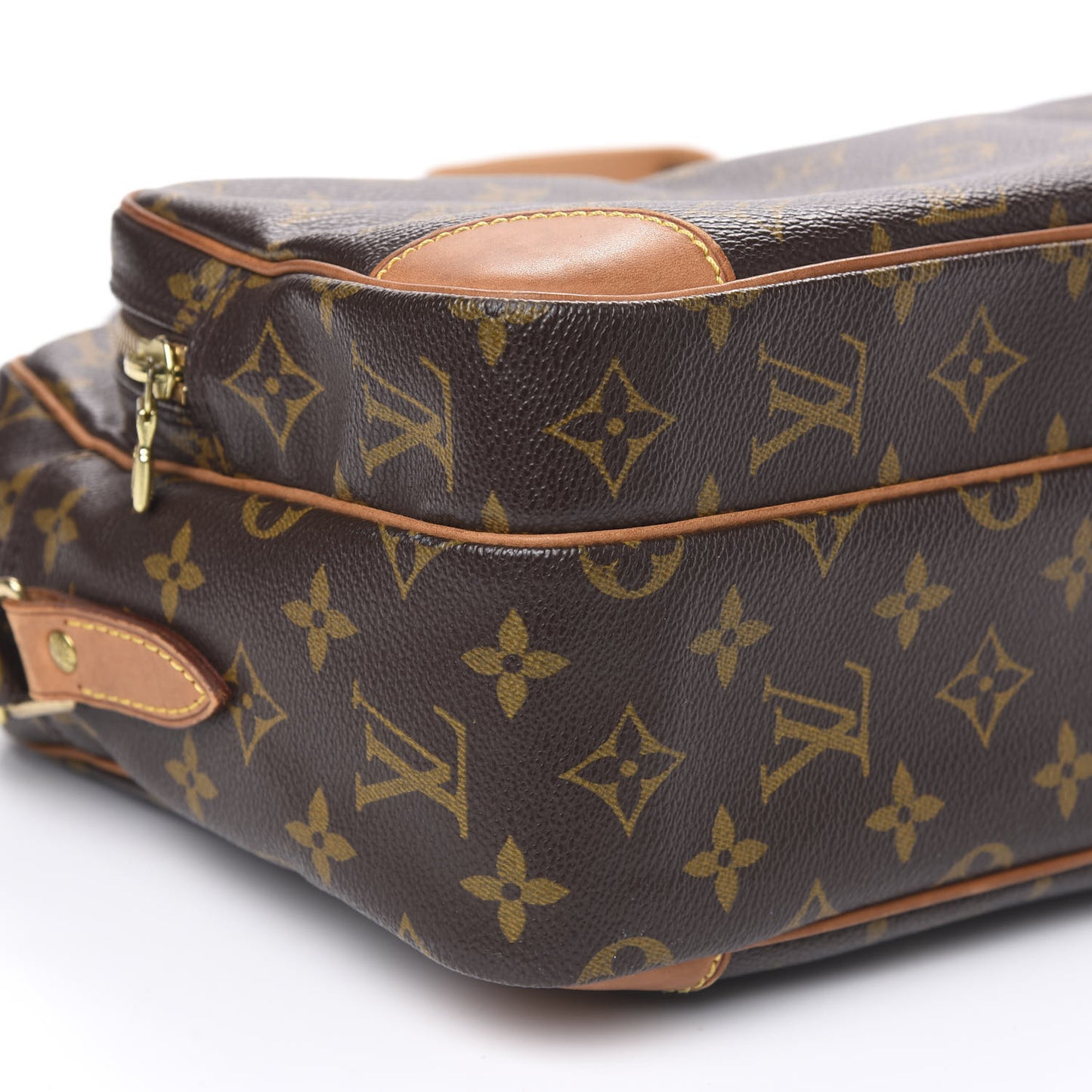 Monogram Nil 28