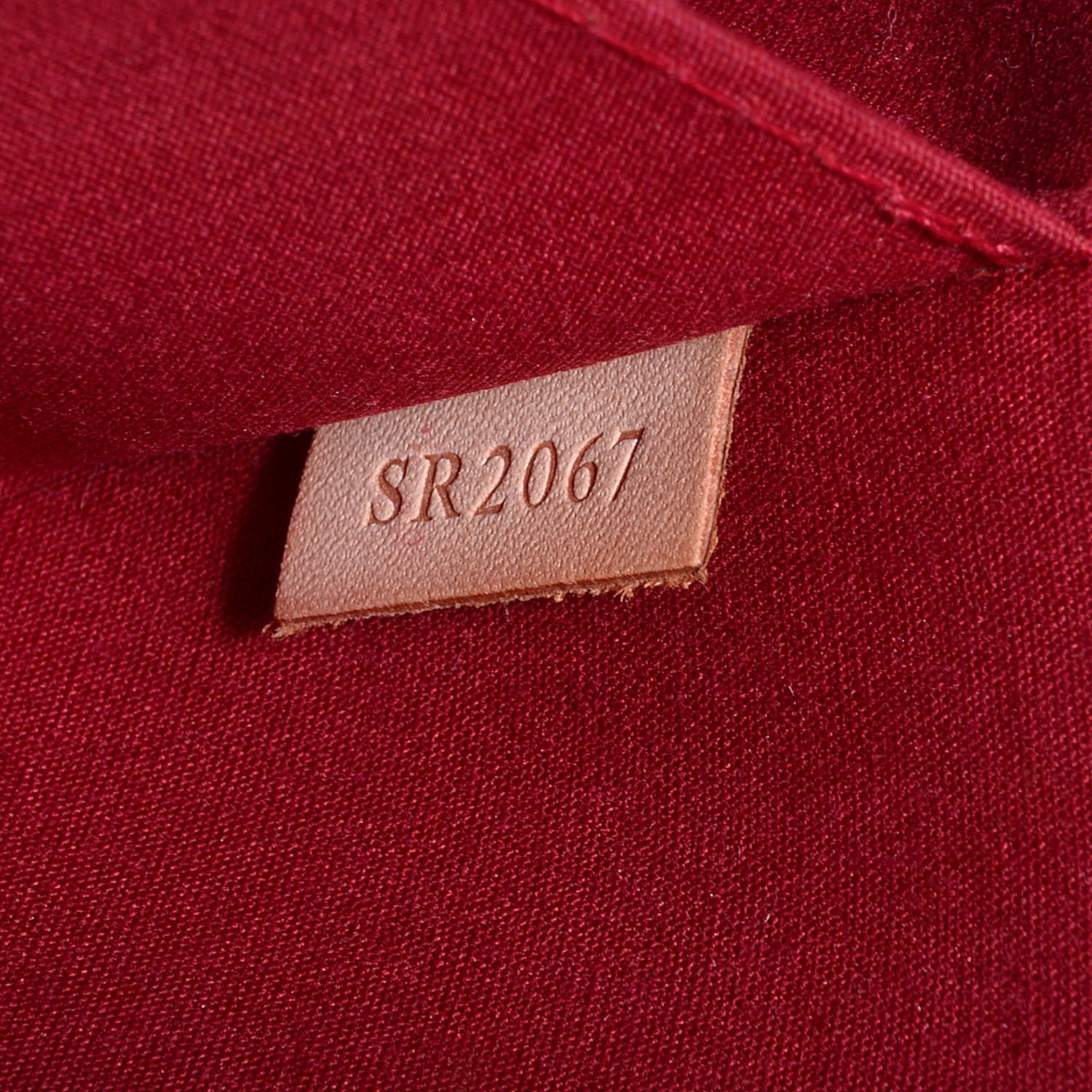 Louis Vuitton Vernis Roxbury Drive Pomme D'Amour 7 of 7