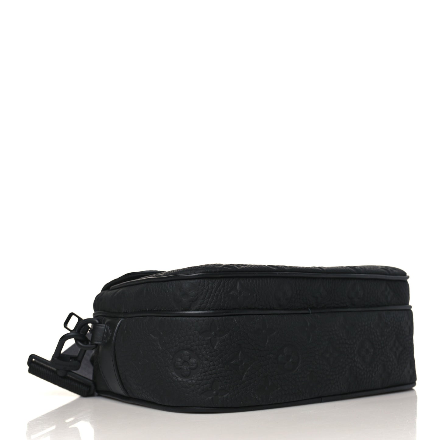 Taurillon Monogram S Lock Messenger Black