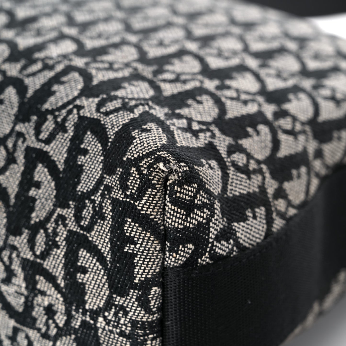 Monogram Messenger Black