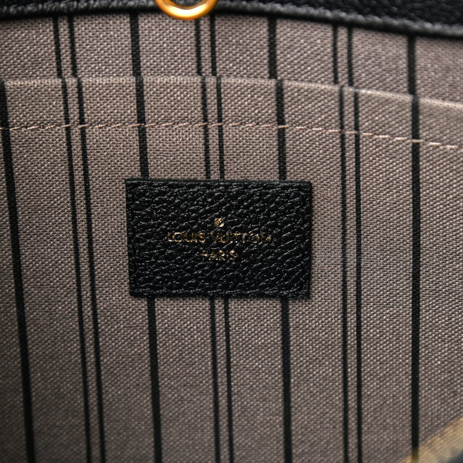 Louis Vuitton Empreinte Montaigne MM Black 6 of 10
