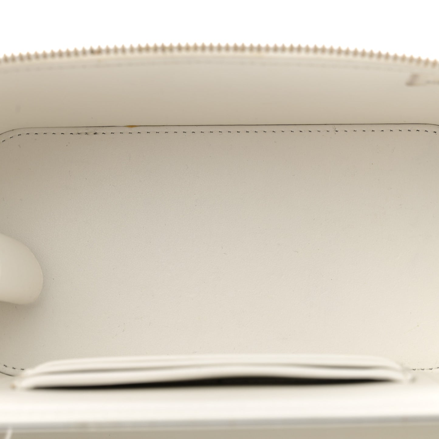 Shiny Caviar Quilted Pick Me Up Vanity Case White