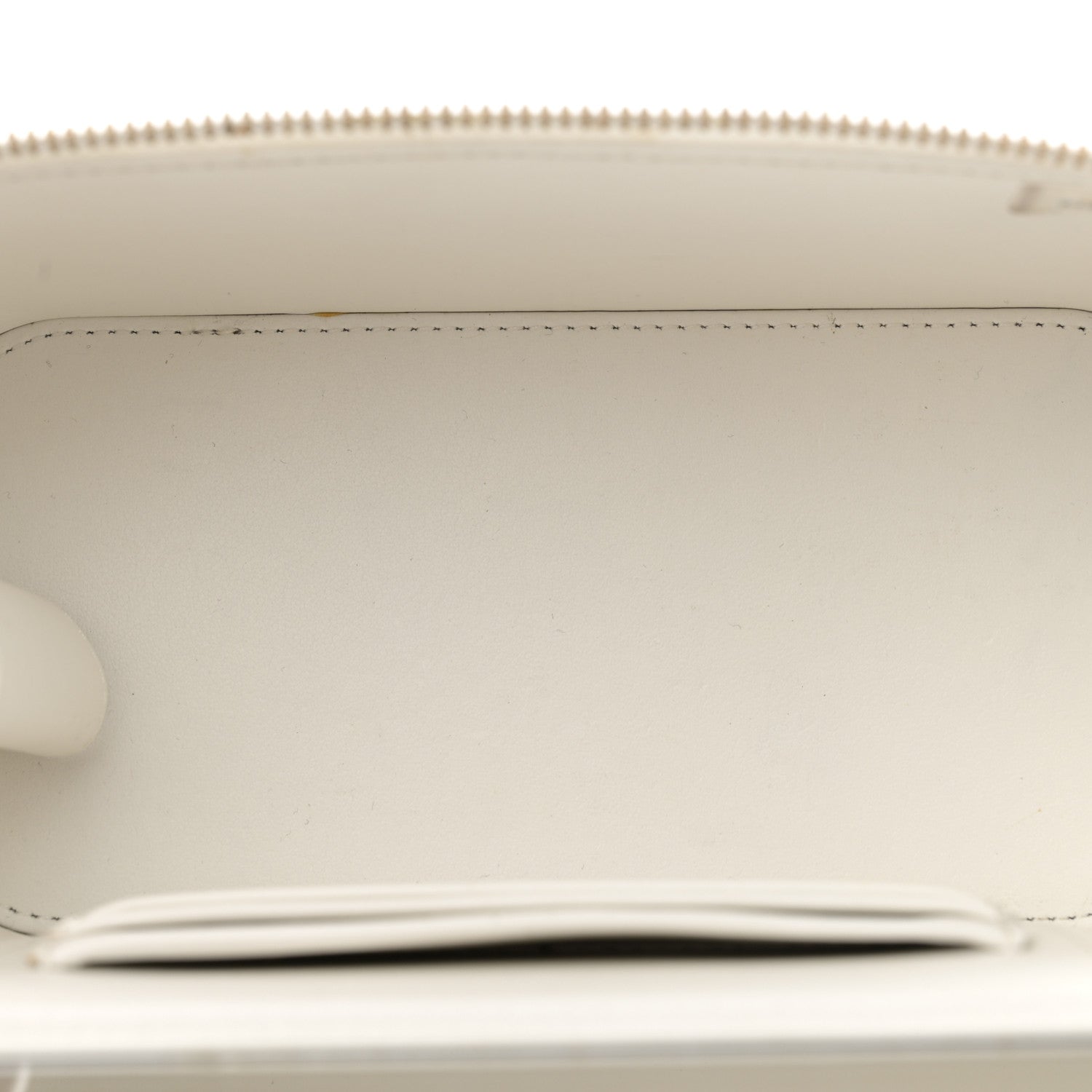 Chanel Shiny Caviar Quilted Pick Me Up Vanity Case White 5 of 17