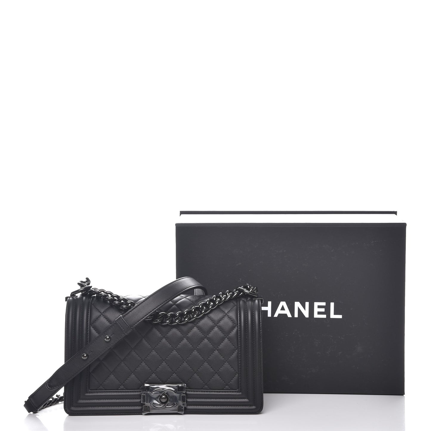 Lambskin Quilted Medium Boy Flap So Black