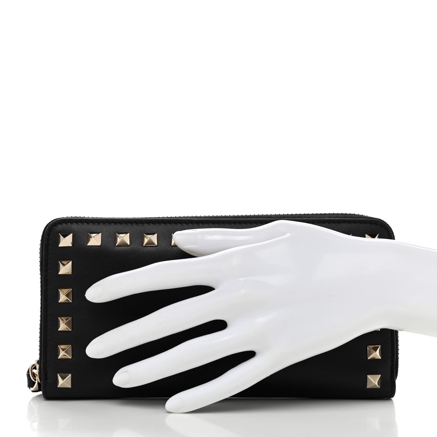 Valentino Garavani Vitello Rockstud Zip Around Wallet Black 2 of 7