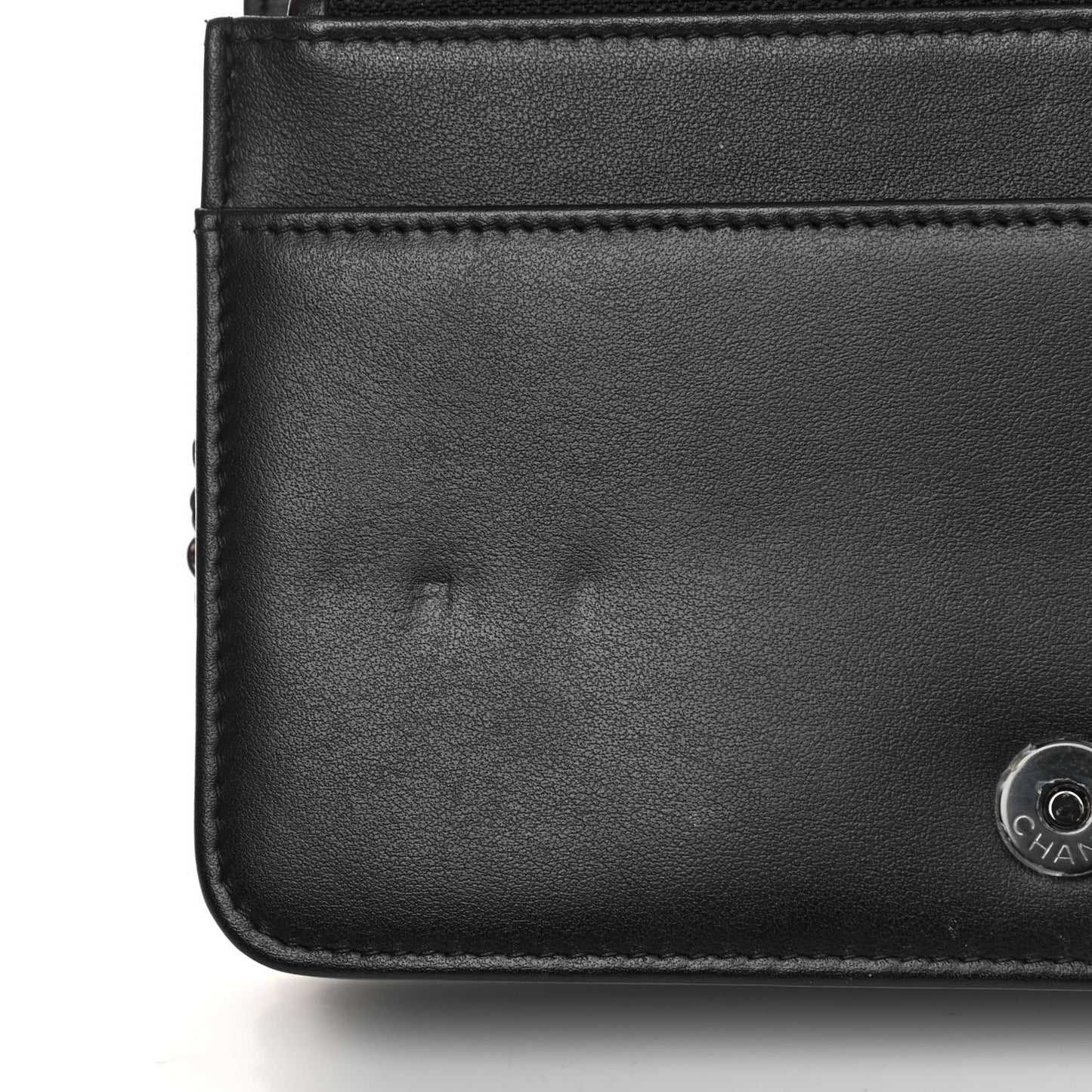 Aged Calfskin Chevron Quilted Gabrielle Wallet On Chain WOC Black
