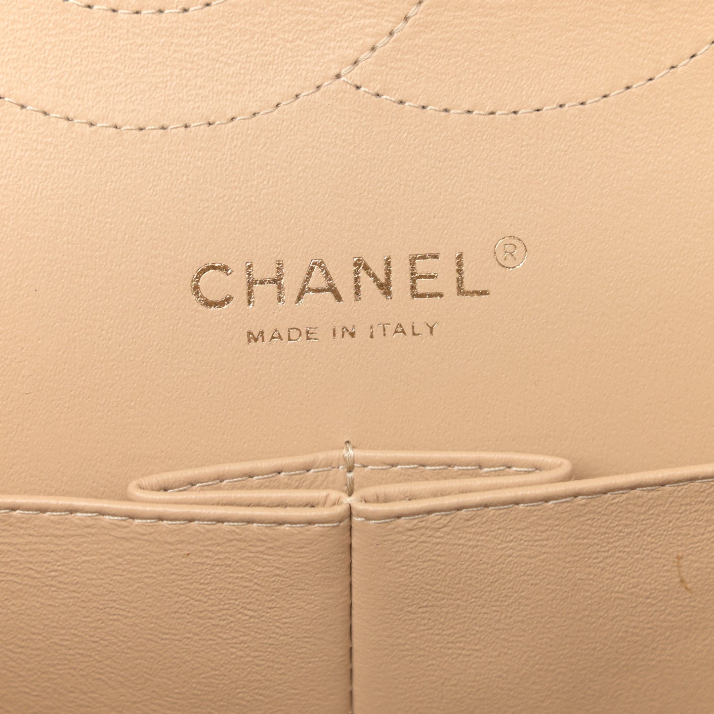 Caviar Quilted Jumbo Double Flap Beige Clair