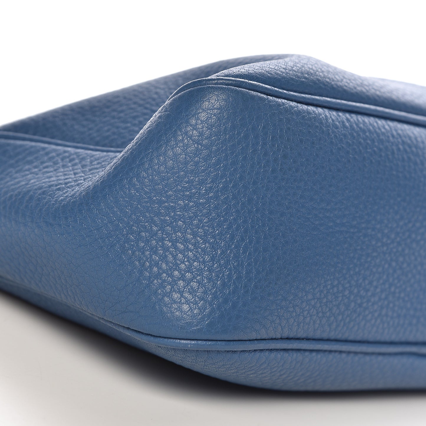 Vitello Daino Pochette Cobalto