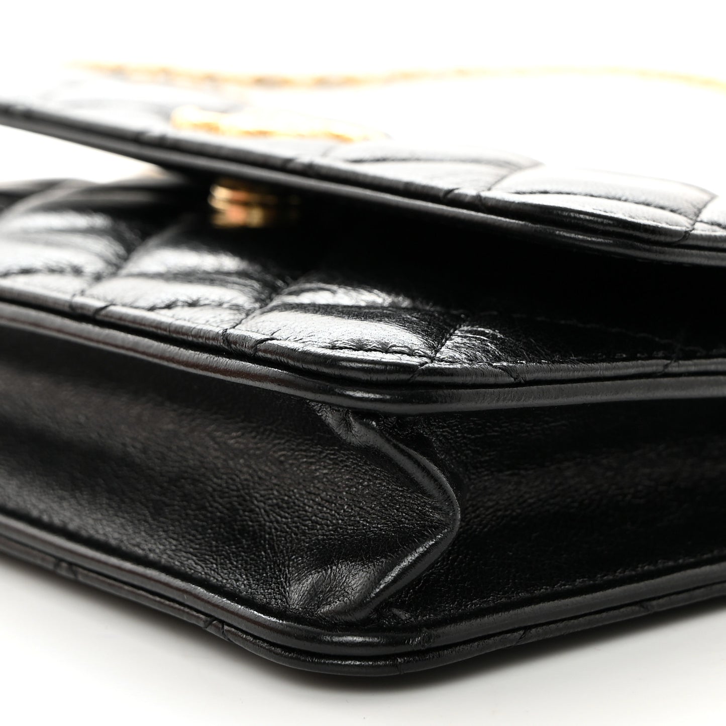 Lambskin Quilted Dynasty Flap Phone Holder With Chain Black