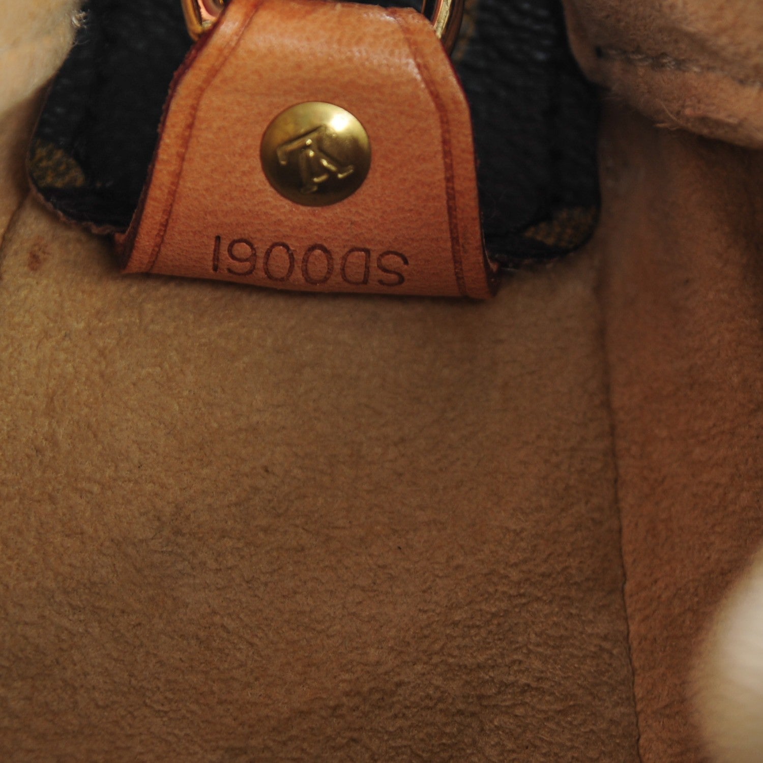 Louis Vuitton Monogram Looping GM 7 of 7